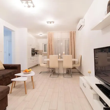 Apartman Dela * Трогир